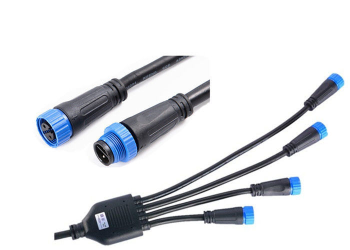 4 الطريق Y الشكل إضاءة خارجية موصلات كابل ذكر أنثى 2 دبوس لمعدات LED